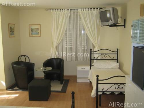 Kastel Hotel 7